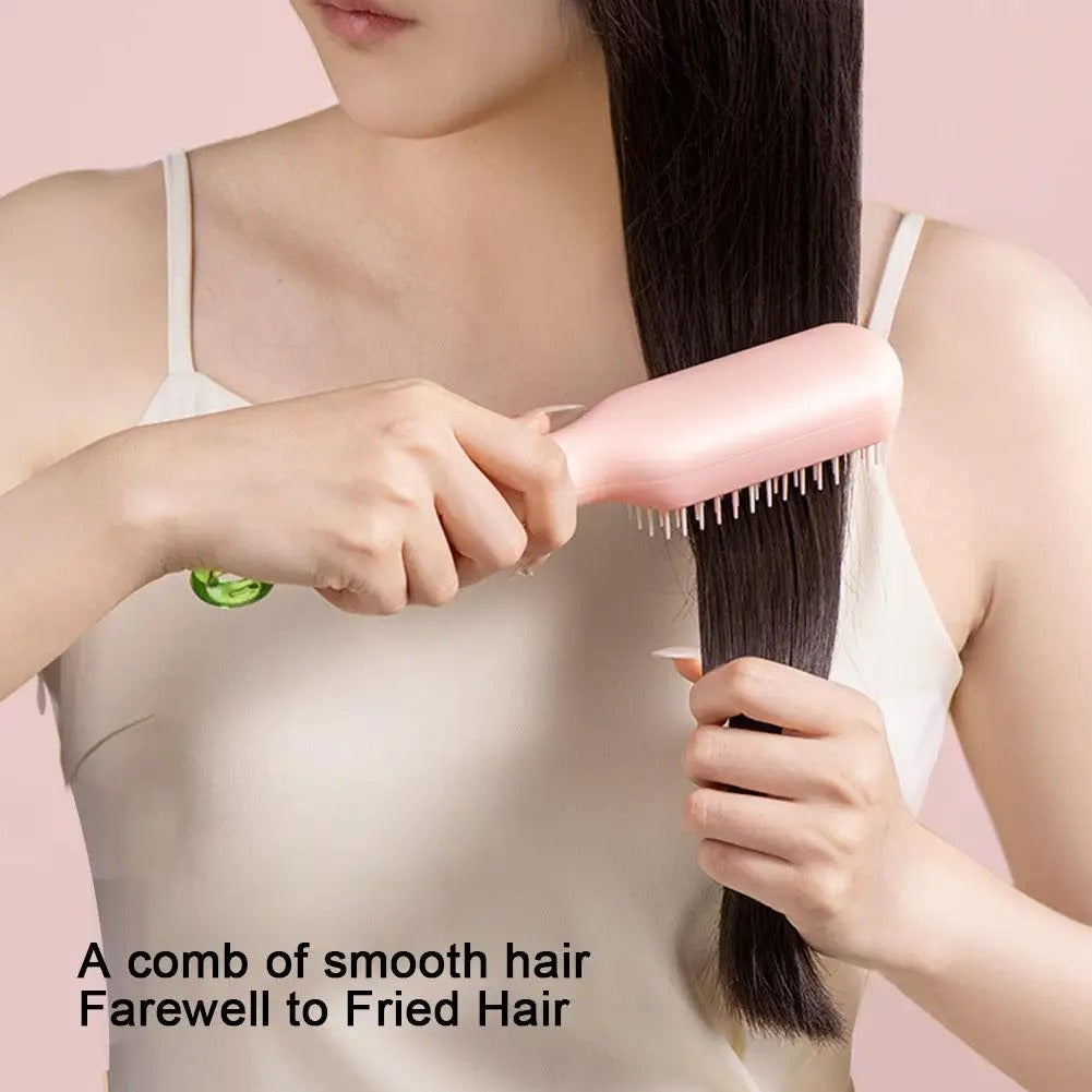 Self-Cleaning Comb